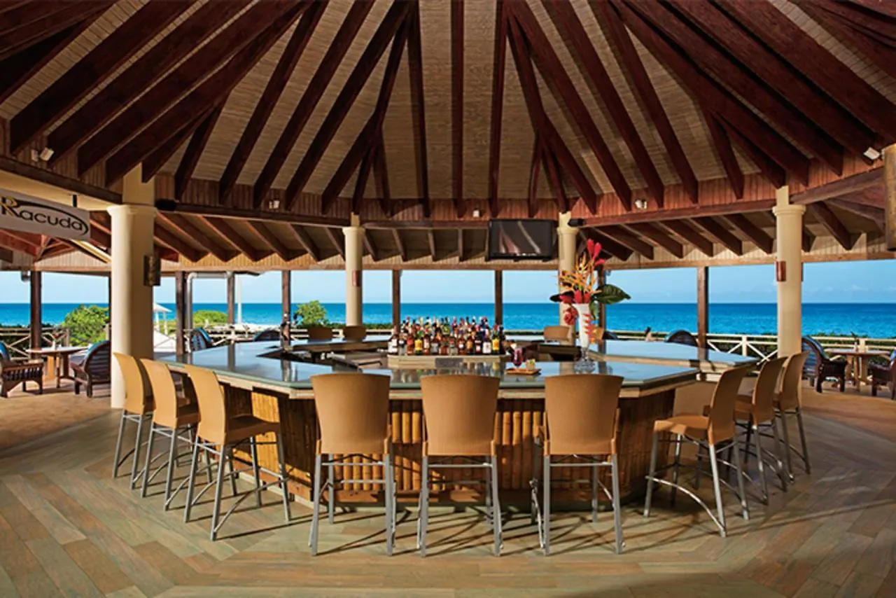Sunset Beach Resort, Spa & Waterpark Montego Bay Hotel